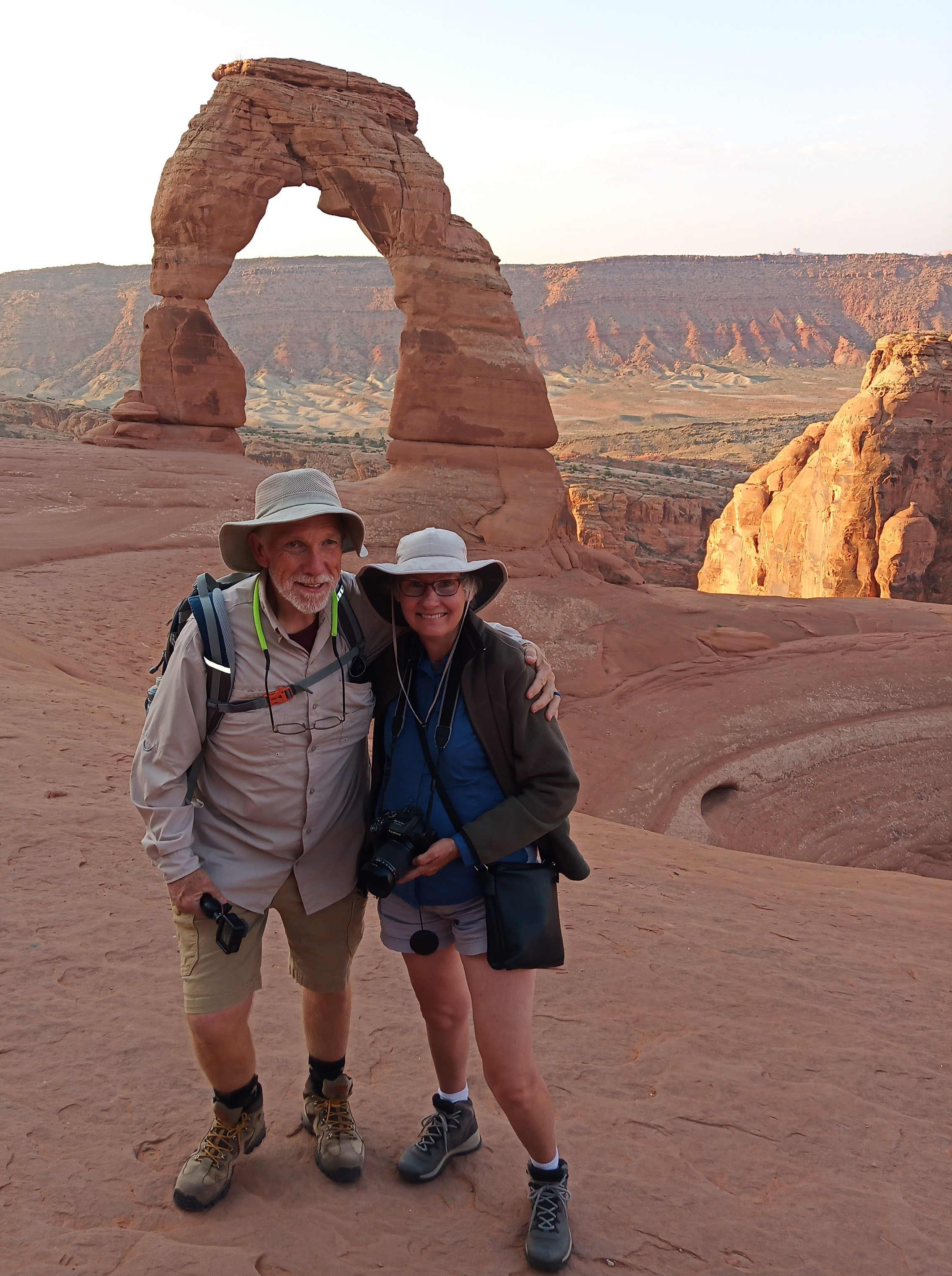 Delicate Arch sunrise hike in Arches NP