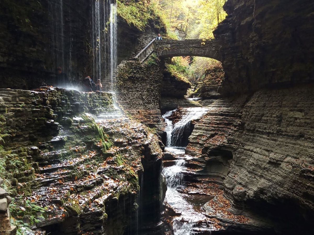 Gorgeous Gorge and Classy&nbsp;Glass
